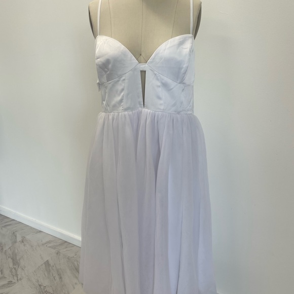 Fame & Partners Venice Tea Length Tulle Dress in White w/ Adjustable Straps - Picture 4 of 7